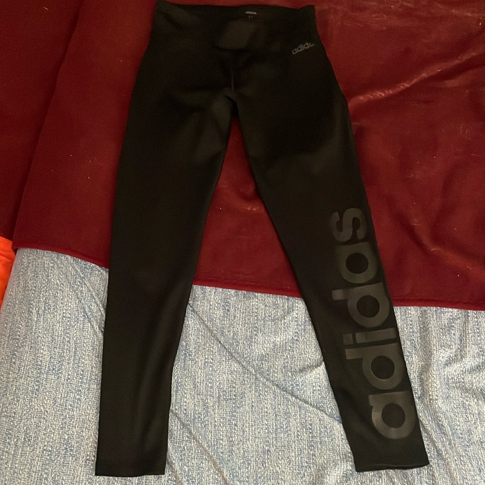 Legging adidas , size M, good condition, black color